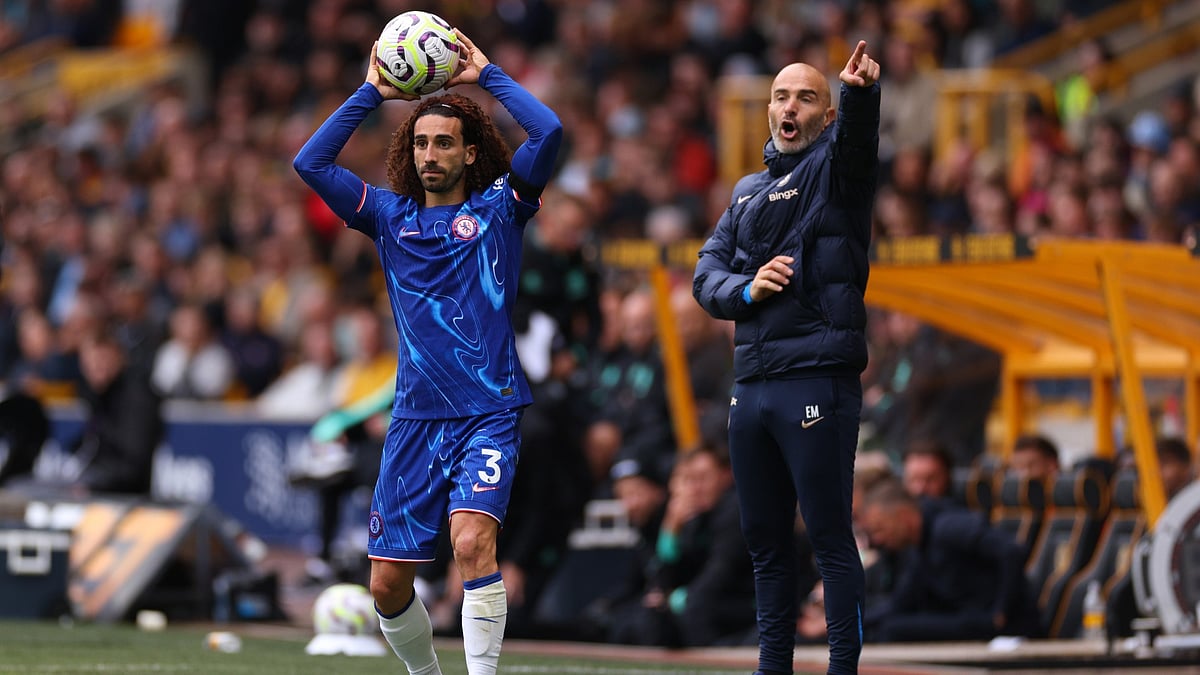 Chelsea left-back Marc Cucurella and manager Enzo Maresca