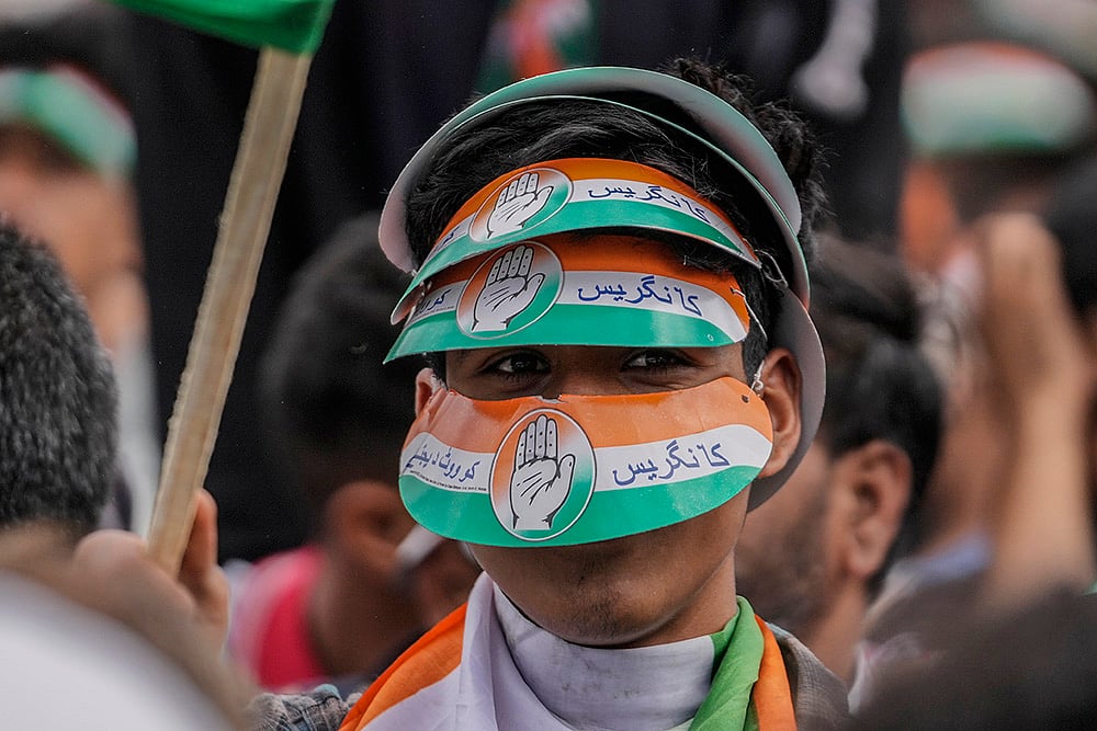 2024 J-K Assembly polls: Congress supporters during an election rally