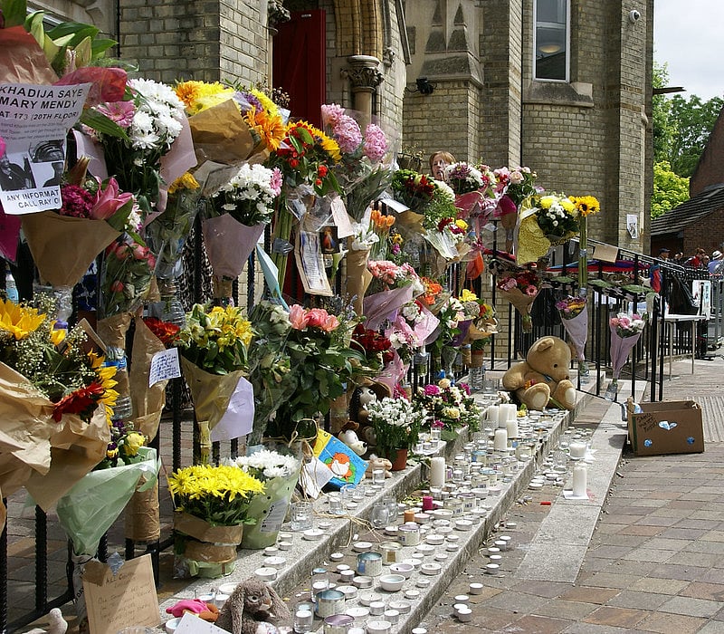 grenfell tower blaze flower tribute 