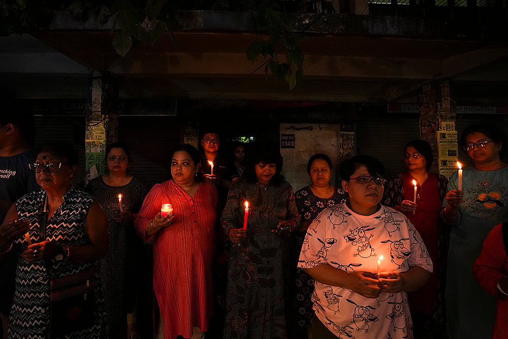 Protest over Kolkata medics rape-murder_2