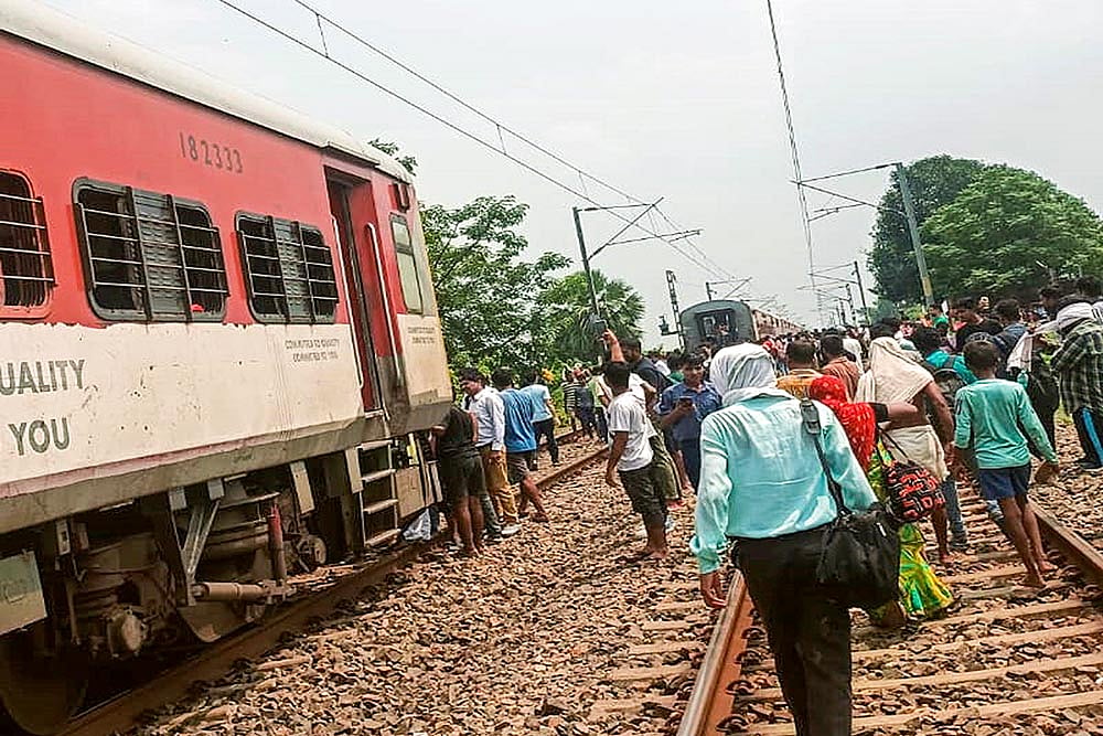 Magadh Express train 