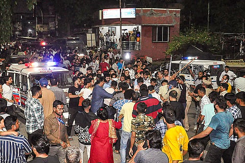 Stone-pelting triggers clash in Surat