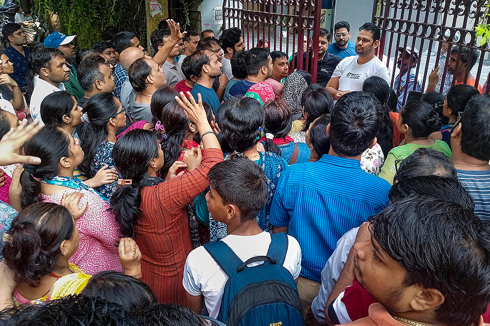 Parents protest over sexual assault of a six-year-old girl student in Noida school