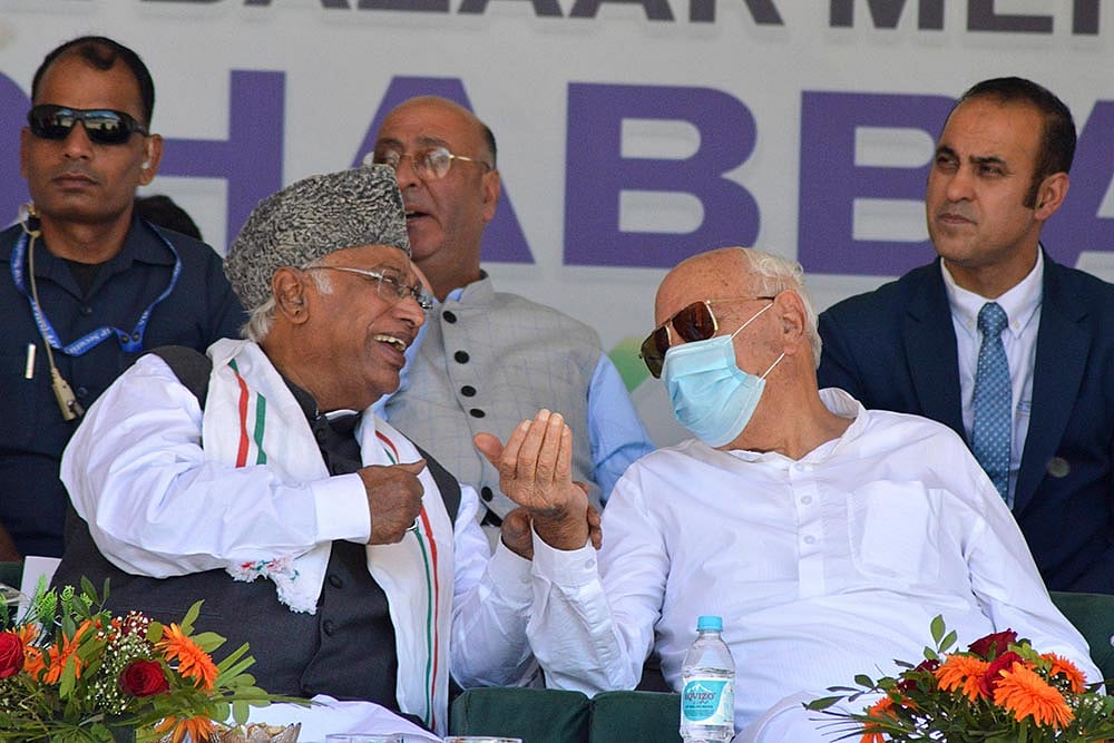 Mallikarjun Kharge and  Farooq Abdullah