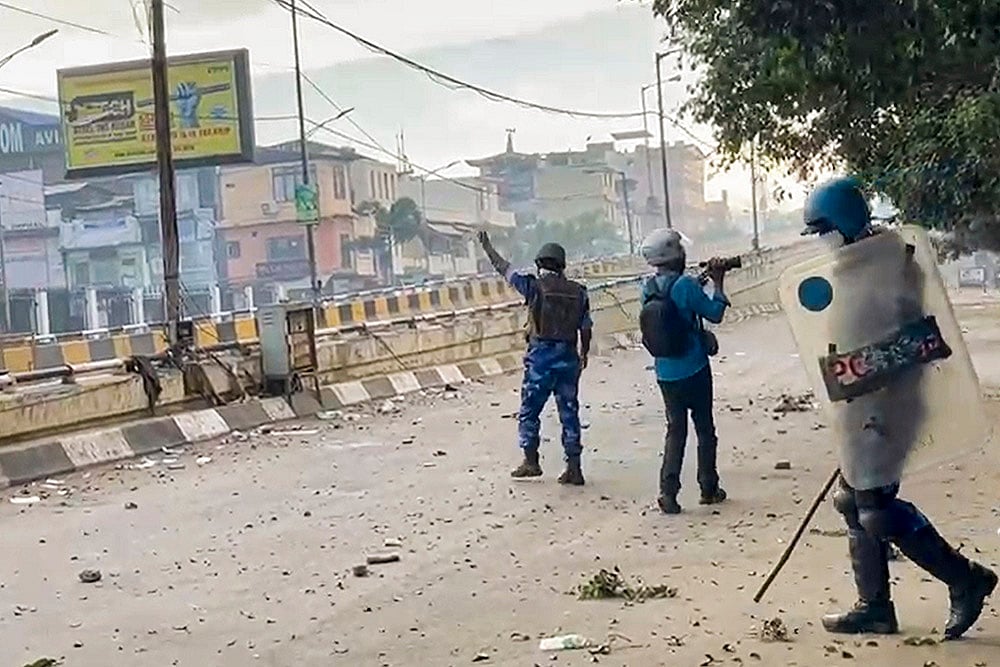 Maniur students Clash
