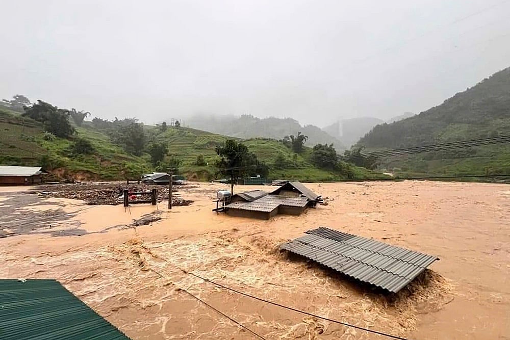 Asia Weather: Vietnam Floods after Typhoon Yagi_4