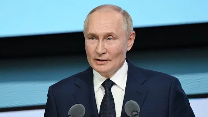 AP : Russian President Vladimir Putin