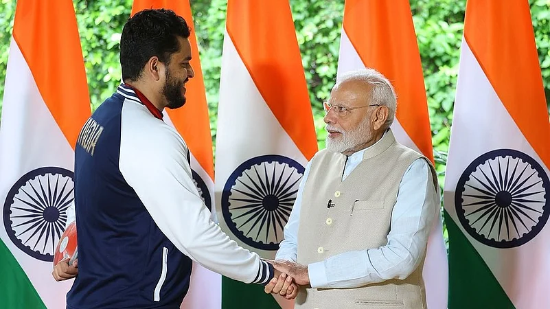 Yogesh-Kathuniya-PM-Modi