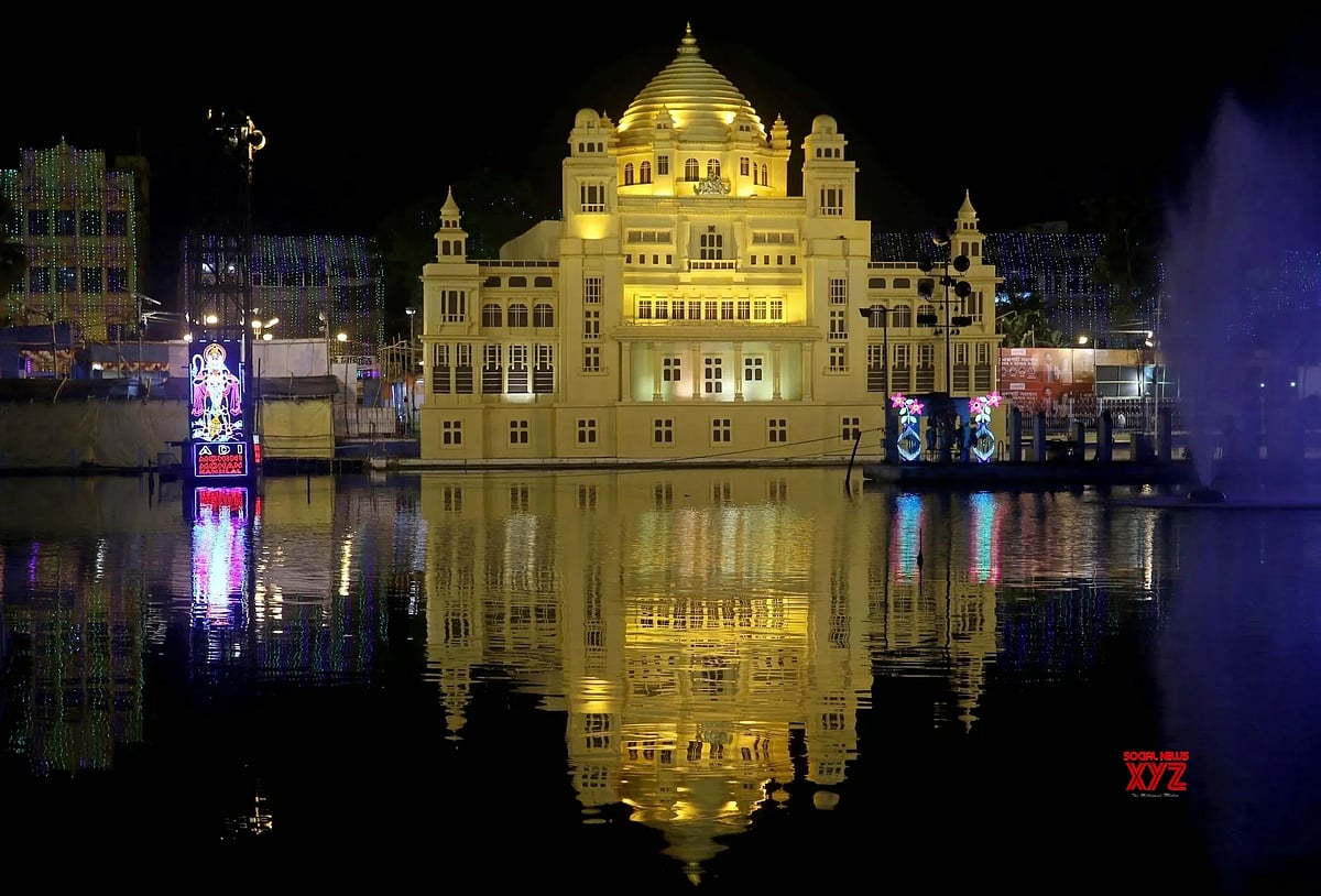 College Square Pandal