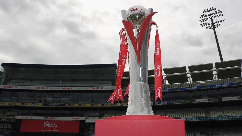 X/vitalityblast : T20 Blast trophy.