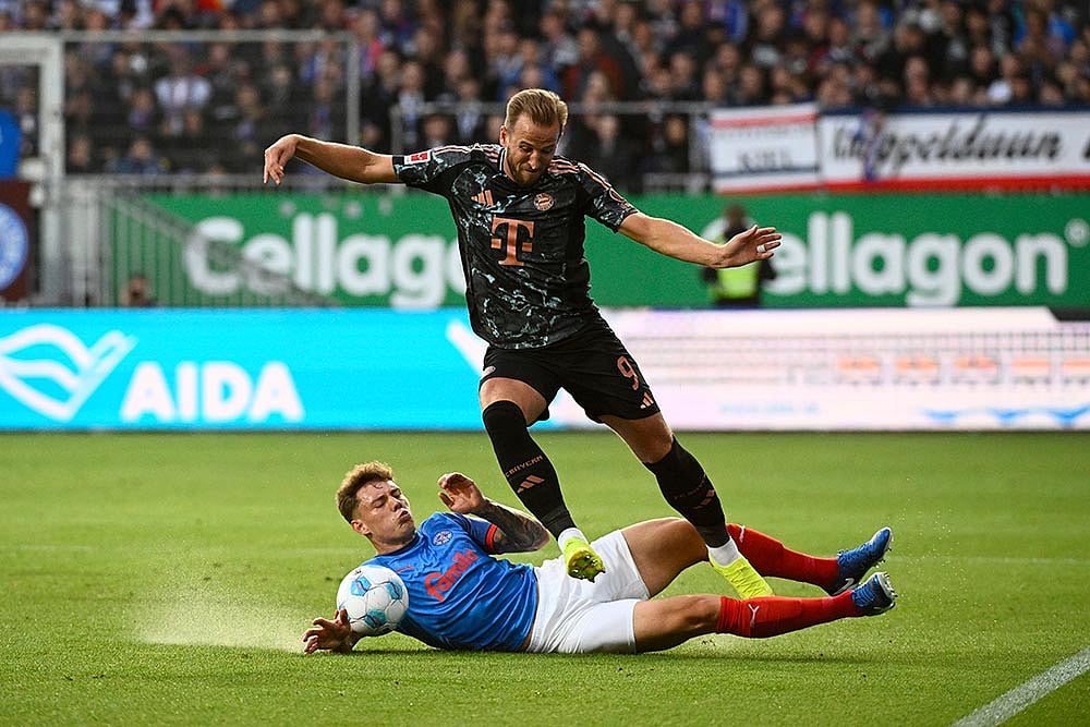 Bundesliga Soccer: Holstein Kiel vs Bayern Munich