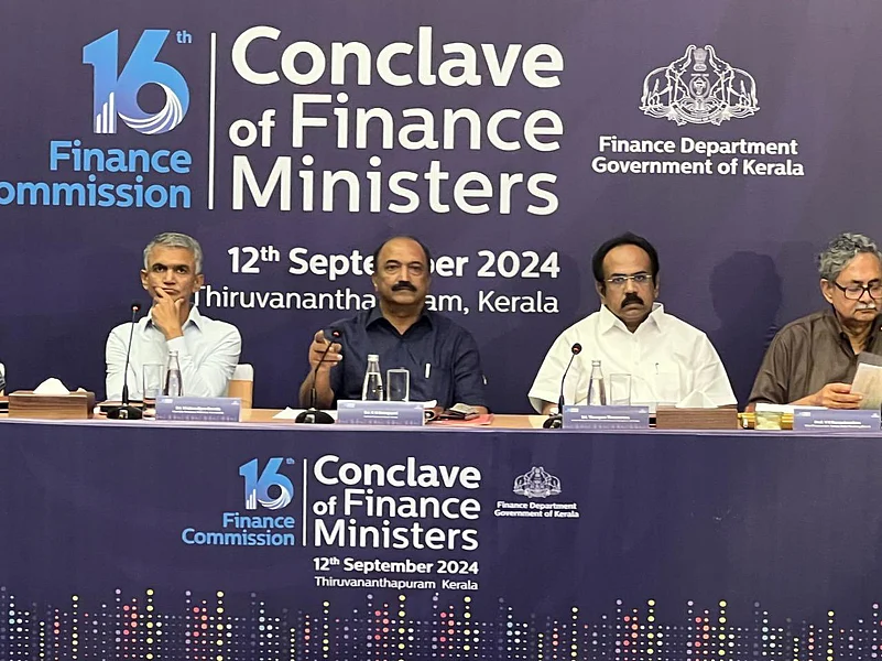 Karnataka Revenue Minister Krishna Byre Gowda, Kerala Finance Minister K.N. Balagopal.