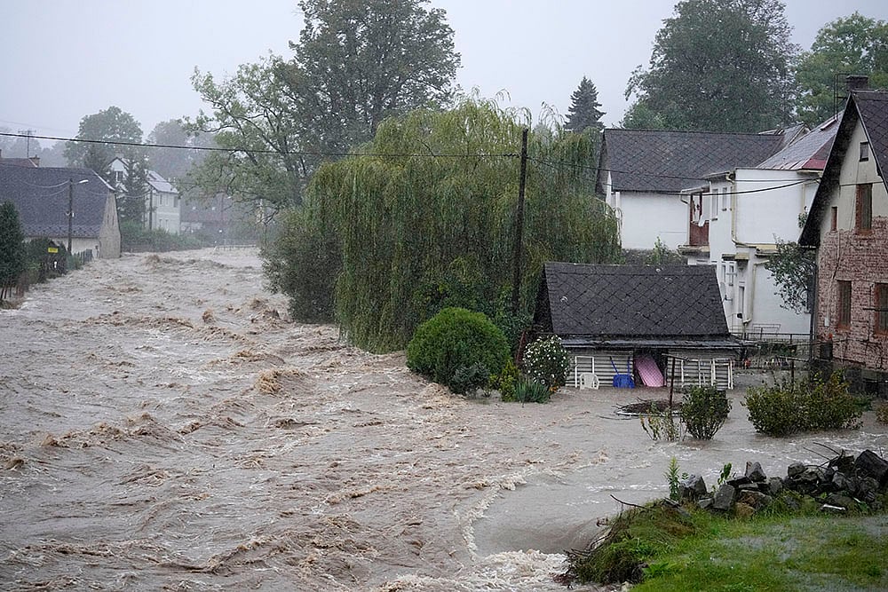 Weather: Torrential rain and Floods in Central Europe_8