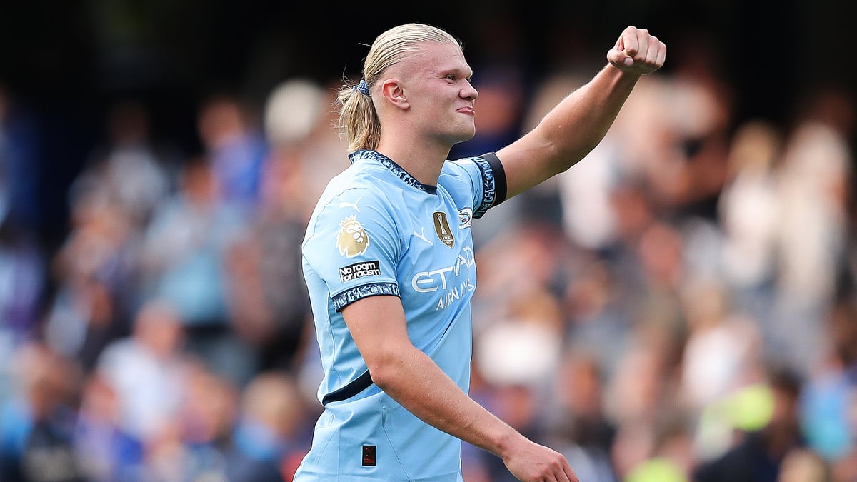 Erling Haaland celebrates after scoring against Chelsea - null