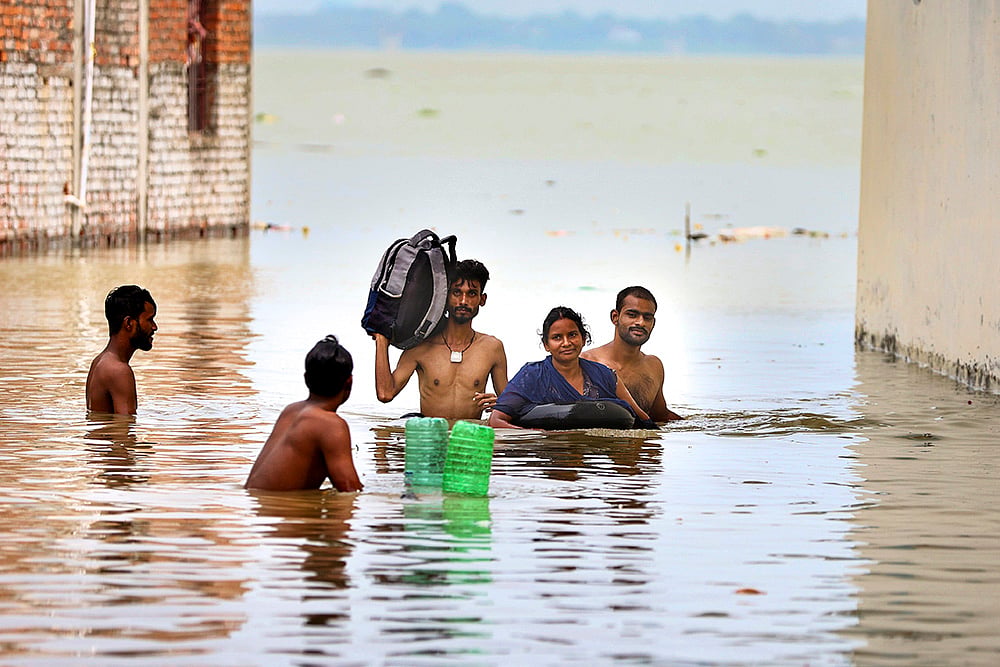 Water level of Ganga river rises_5
