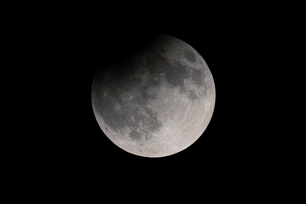 | Photo: AP/George Walker IV : Supermoon Tennessee, US