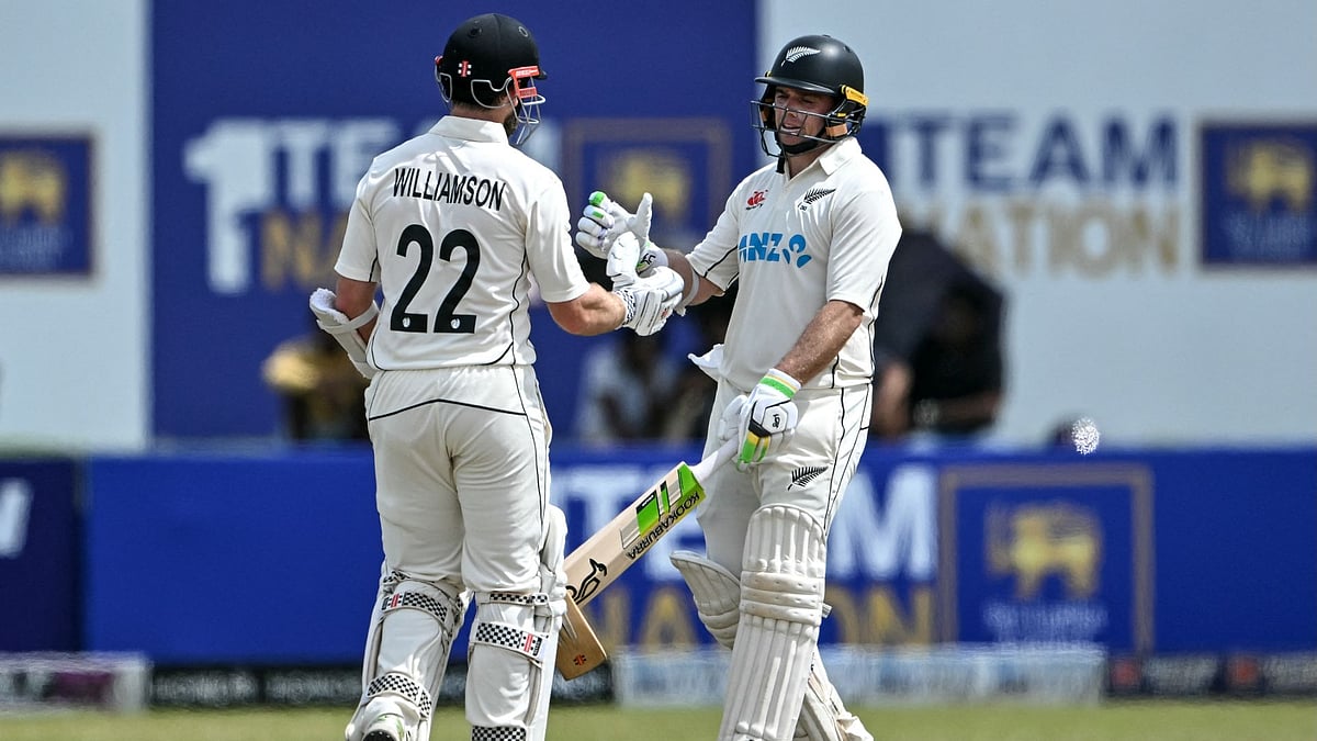 Tom Latham (right) and Kane Williamson led New Zealand's chase