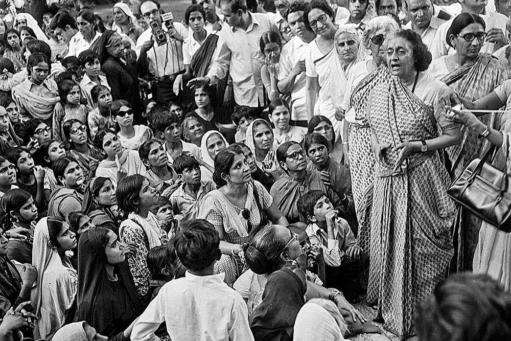 Leading the Pack: Indira Gandhi addressing a women's rally in 1975 - Photo: Getty Images
