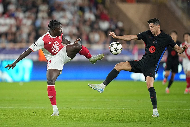 UEFA Champions League 2024-25, Monaco and Barcelona_4