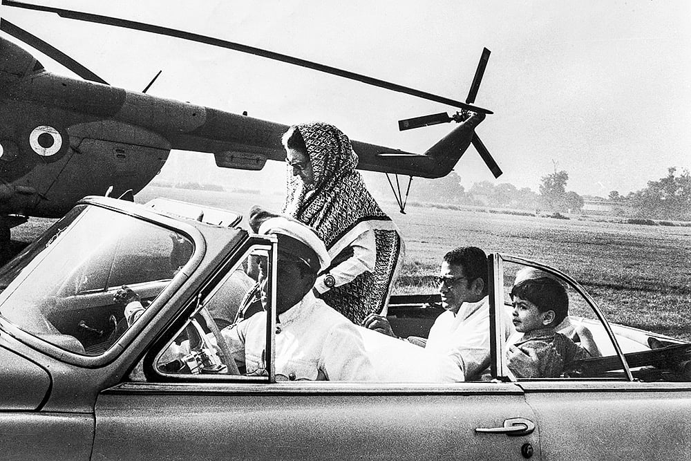 Drafting the Script: Indira Gandhi with West Bengal Chief Minister Siddhartha Shankar Ray 