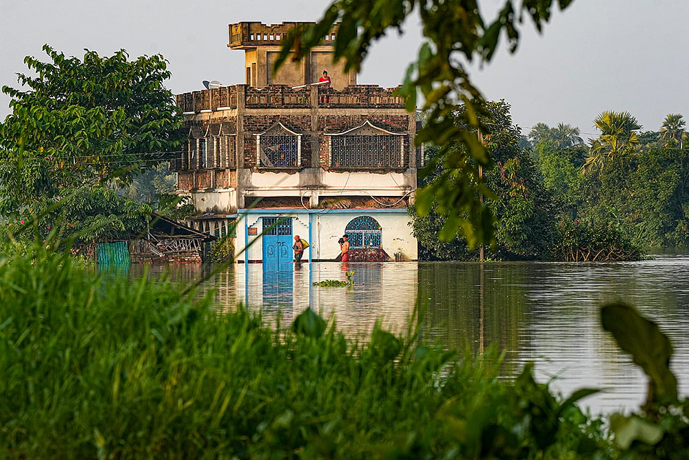 India Monsoon weather Floods in Bengal_6