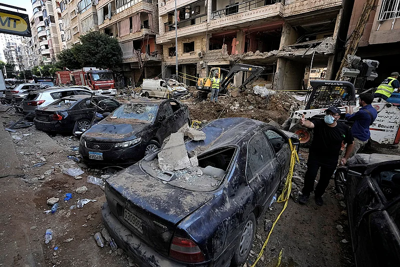Lebanon Mideast Tensions: Israeli missile strike in Beirut_14