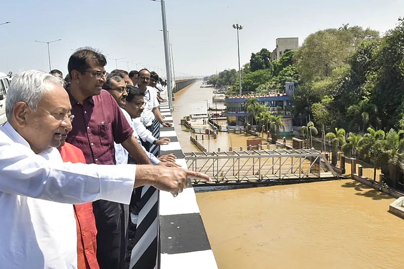 Water level of Ganga river rises in Patna