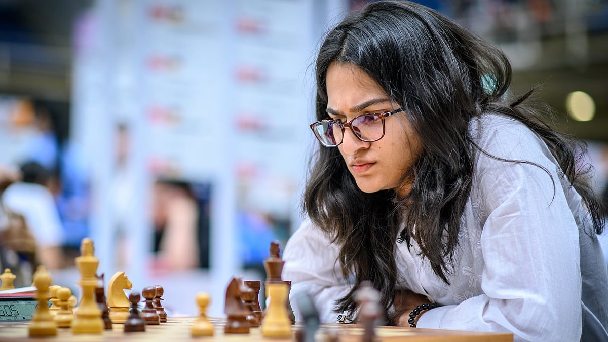 X | FIDE Chess  : Vantika Agarwal in action.