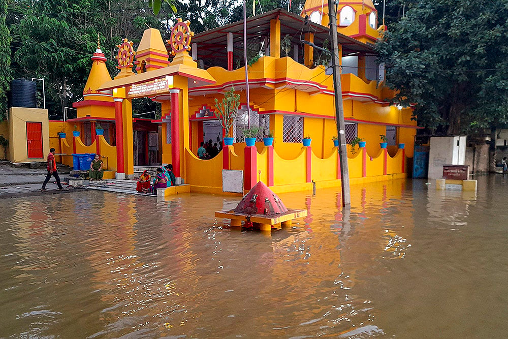 Flood situation near Ganges in Patna_7