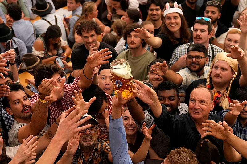 Germany 189th Oktoberfest beer festival in Munich_6