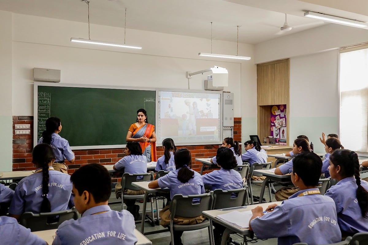 Personalized Learning with AI and ML