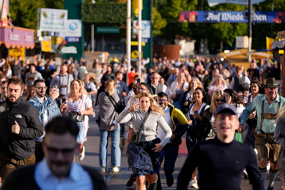 Germany 189th Oktoberfest beer festival in Munich_8