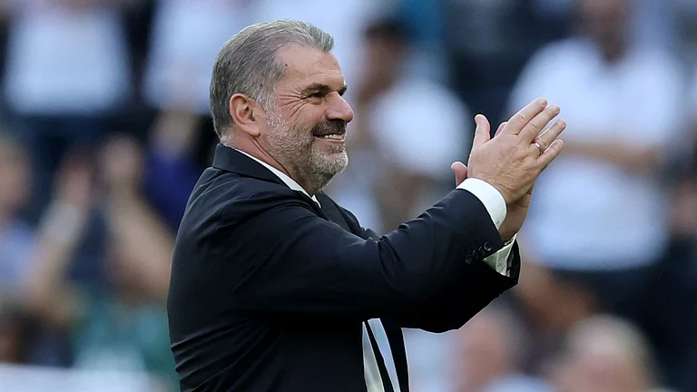 Ange Postecoglou hailed Tottenham after they got back to winning ways - null