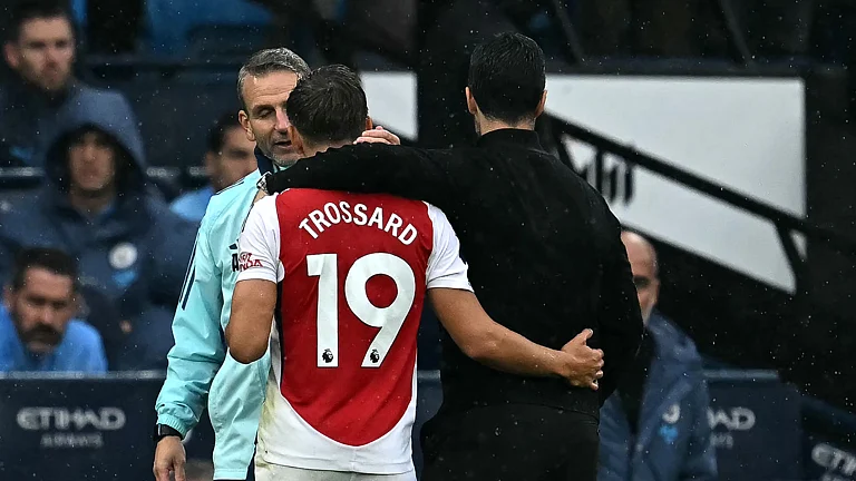 Mikel Arteta hailed Arsenal's display against Manchester City - null