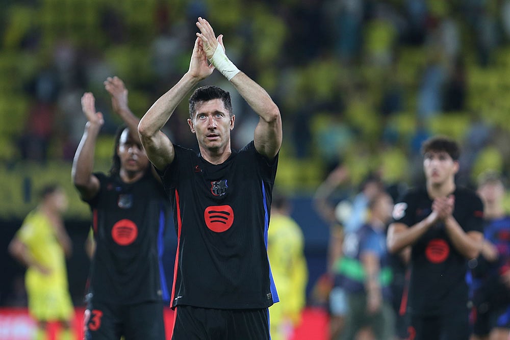 Photo: AP/Alberto Saiz : Spain Soccer La Liga: Barcelona vs Villarreal