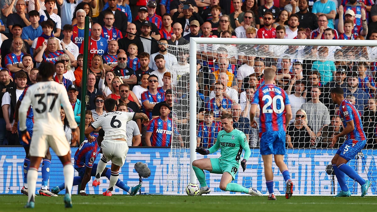 Dean Henderson was in fine form against Man Utd