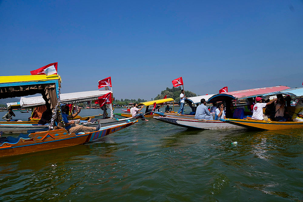J&K Assembly Polls, NC’s Shikara Rally at Dal Lake in Srinagar_5