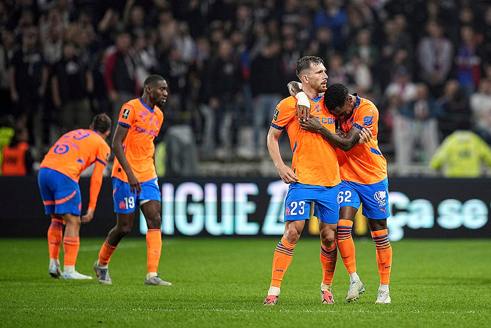 2024-25 France Soccer League One Marseille vs Lyon_3