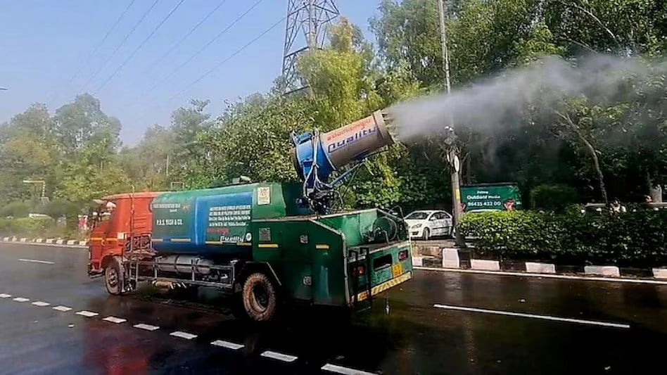 mobile anti-smog guns