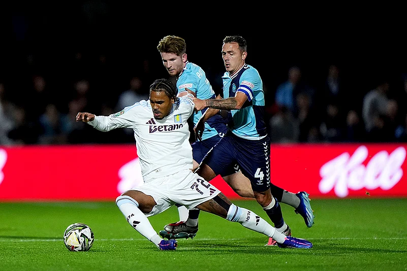 2024-25 English League Cup Aston Villa vs Wycombe football photo gallery_2