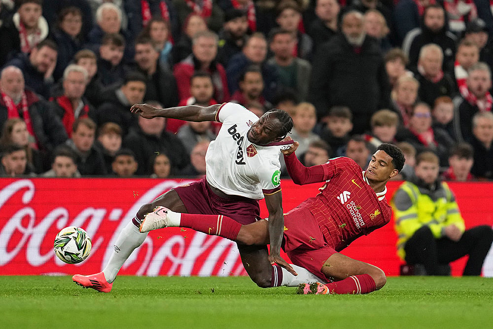 2024-25 Britain Soccer League Cup Liverpool vs West Ham United_4