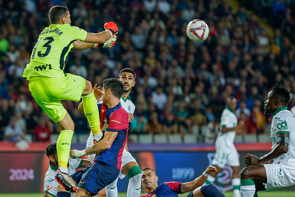 2024-25 Spain Soccer La Liga Barcelona vs Getafe_Goalkeeper David Soria