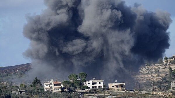 AP : Israeli airstrikes on Lebanon 