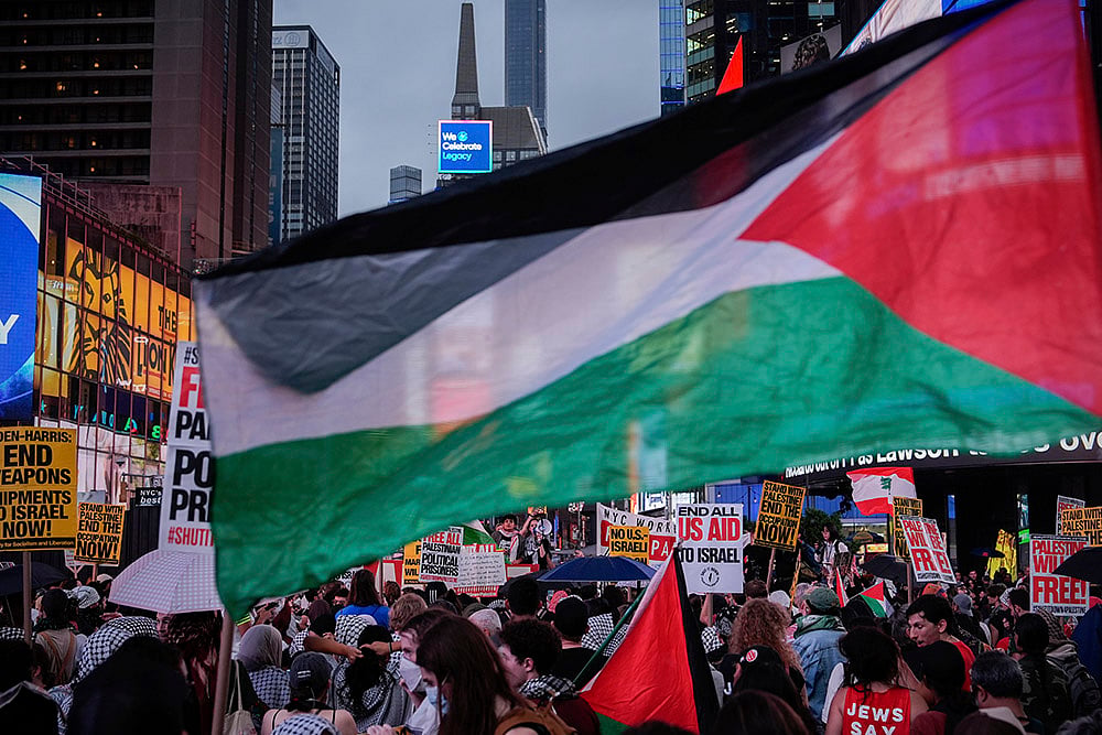 Palestinians protest against Israeli Prime Minister Benjamin Netanyahu outside UN HQ in New york_8