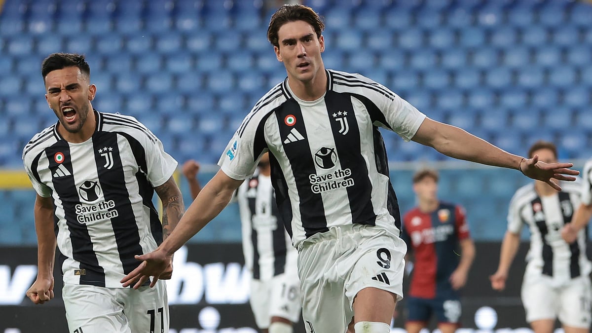 Dusan Vlahovic celebrates his brace over Genoa