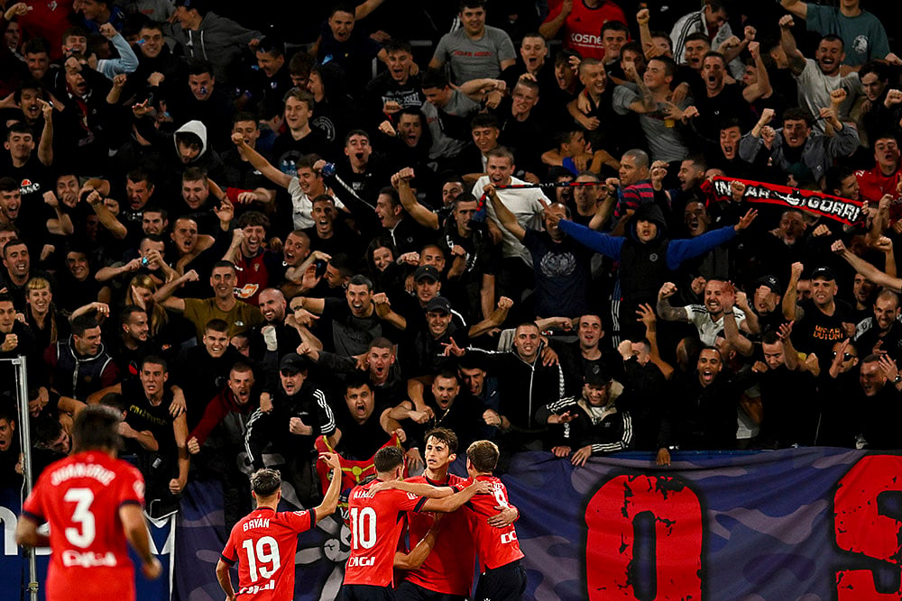 2024-25 La Liga Soccer Osasuna and Barcelona Photo gallery_3