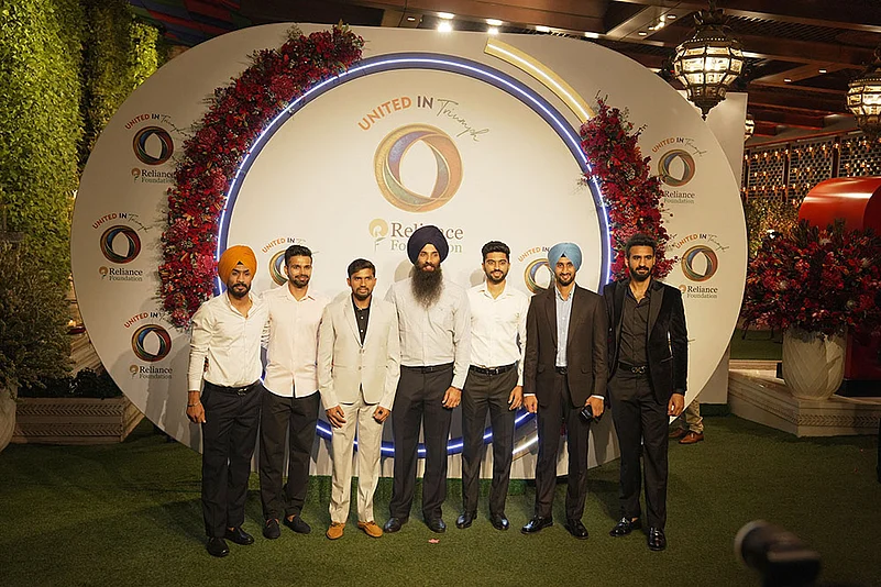 Nita Ambani honours Olympics, Paralympics 2024 stars at ‘Antilia’ Indian mens hockey team