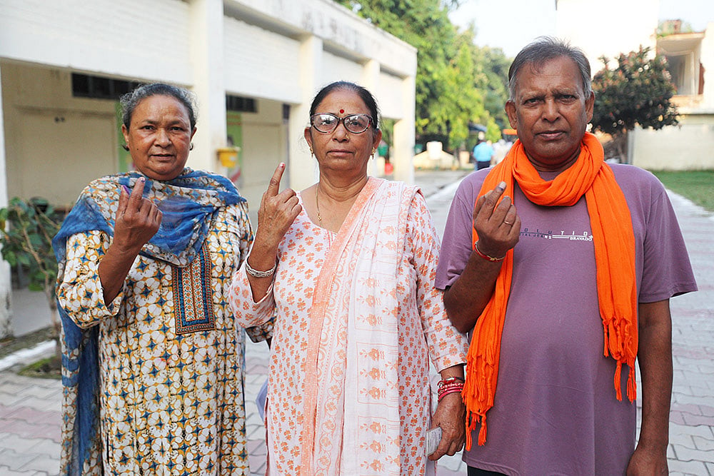 3rd phase of Jammu And Kashmir Assembly Elections 2024 Photo gallery_4