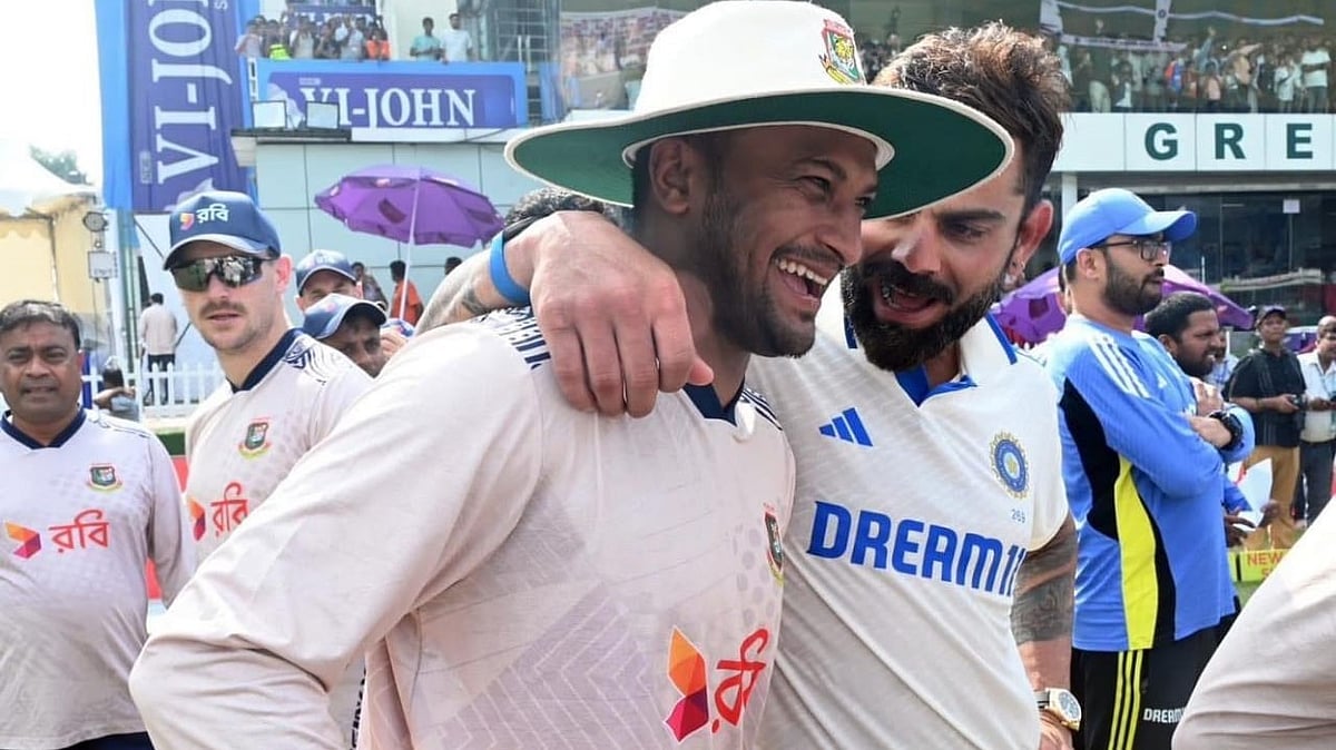 Shakib Al Hasan with Virat Kohli. - X/CricCrazyJohns