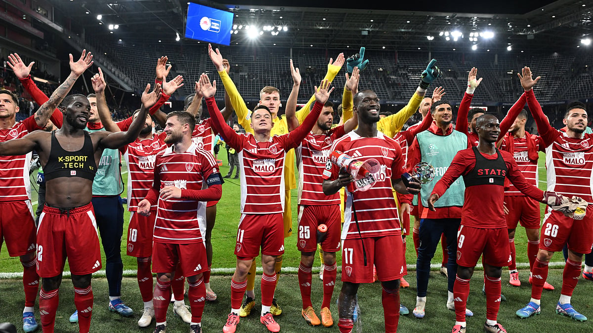 Brest's players celebrate their win over Salzburg